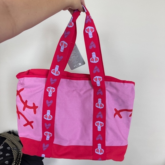 NWT Disney Nightmare Before Christmas Jack Skellington & Sally Valentine Tote - Picture 4 of 7